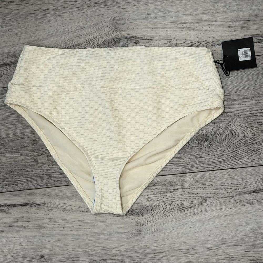 S3 Swim Smoothing Novelty Texture Ultra Banded Swim Bottoms Metallic NWT Pearl